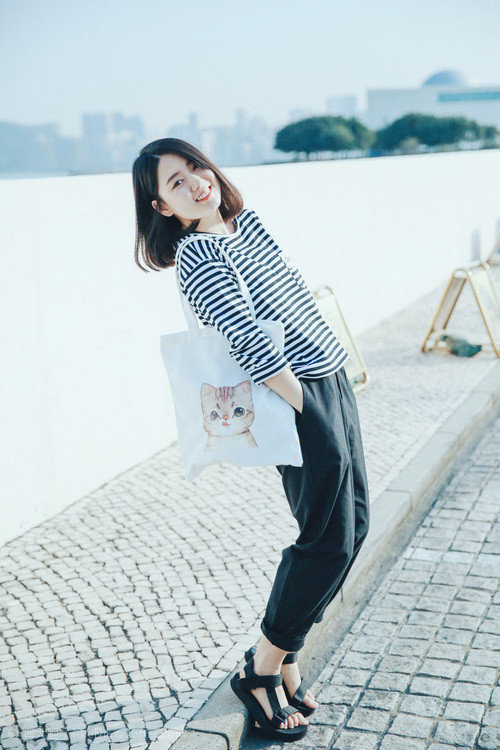 青训产业化步伐坚定,逐步建立完善的青少年发展生态体系,青训理念