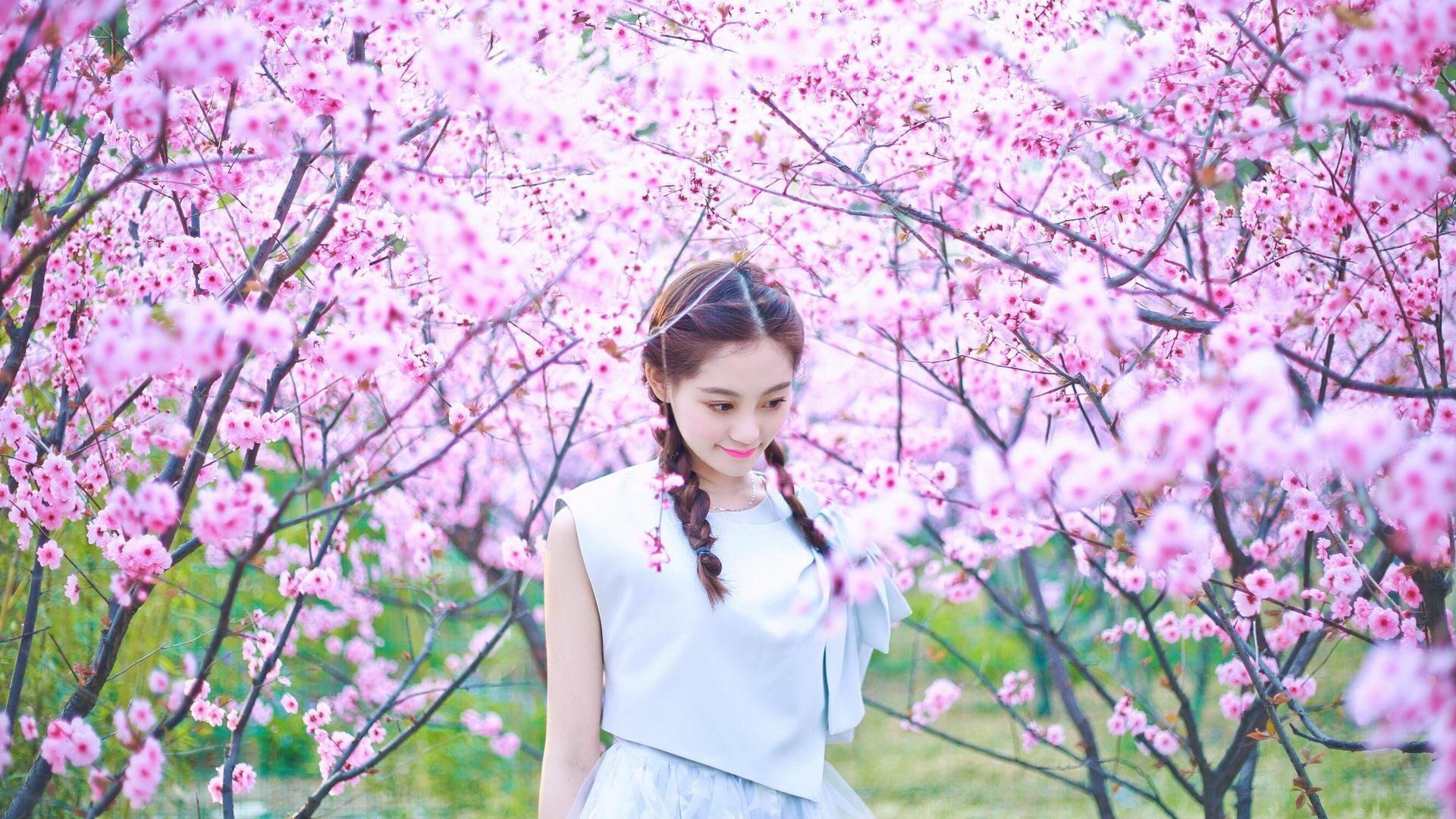 爱游戏体育平台-国家队成功晋级欧国联淘汰赛，蓄势欧锦赛竞逐