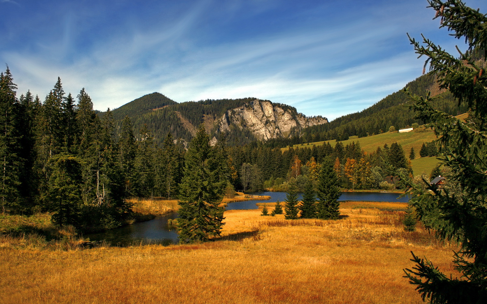 爱游戏体育（AYX）官方APP下载-曼联遭遇冷门欧冠淘汰赛，曼联欧冠能出线吗