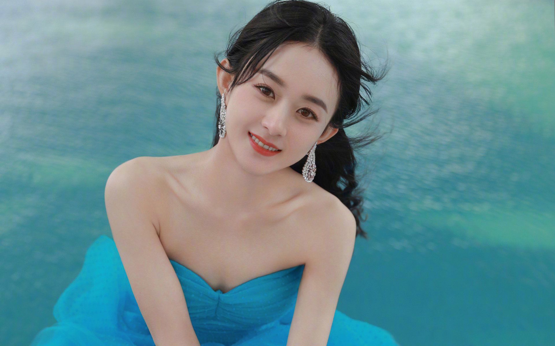 爱游戏体育官方网站-林丹为羽毛球训练营担任客座导师，林丹羽毛球训练视频