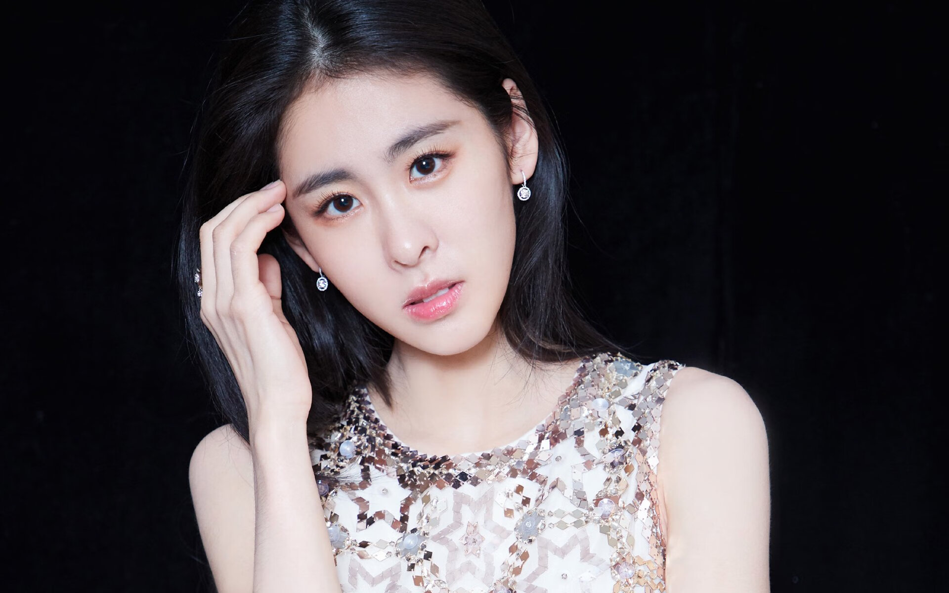 AYX体育-范奥特尔戴克：每一次出发都全力以赴，范戴克集锦